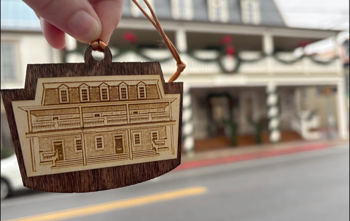 Inn Boonsboro Ornament - 146