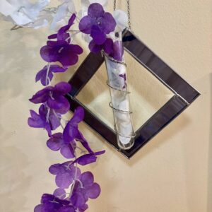 Color-Edged Diamond Bud Vase - Blonde Moments